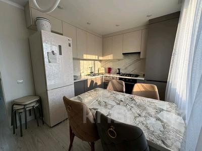 Продажа квартир в Западно-Казахстанской обл.: 2-комнатная квартира · 57.6 м² · 8/9 этаж, 10 18 — Карашаганак стадионы за 25 млн 〒 2-комнатная квартира · 57.6 м² · 8/9 этаж, 10 18 — Карашаганак стадионы за 25 млн 〒 в Аксае