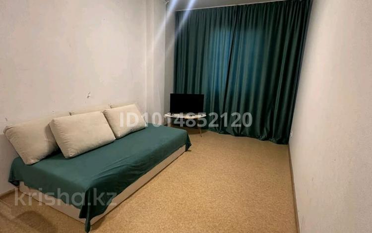 2-бөлмелі пәтер · 35 м² · 1/3 қабат, Аубакирова 12/45а, бағасы: 200 000 ₸ в  — фото 2