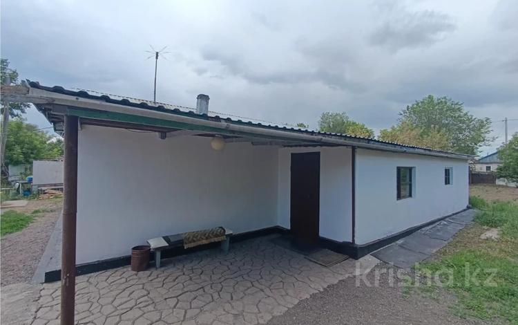 Жеке үй · 3 бөлме · 87 м² · 10 жүзд., Сортировка, Локомотивная, бағасы: 12.5 млн ₸ в Караганде, Алихана Бокейханова р-н — фото 2