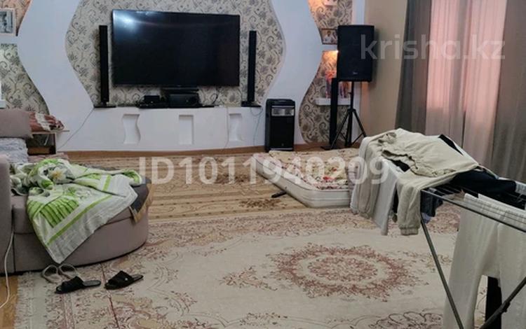 Отдельный дом · 7 комнат · 275 м² · , мкр Шанхай, Б-р Жубановых за 42 млн ₸ в Актобе — фото 2