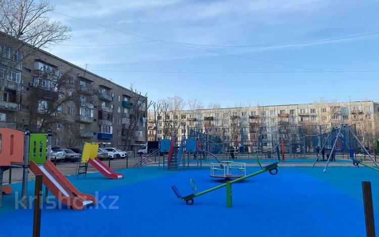2-комнатная квартира · 56 м² · 5/5 этаж, Юность 45 за 16 млн ₸ в Семее, Красный Кордон — фото 2