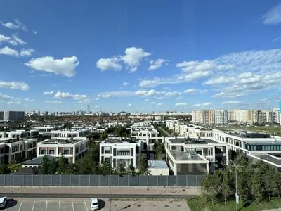 3-бөлмелі пәтер · 106.7 м² · 7 қабат, Турар Рыскулов 18 — 2 очередь, бағасы: 77 млн ₸ в Астане, Есильский р-н
