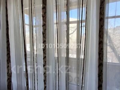 1-комнатная квартира · 32 м² · 4/5 этаж, мкр Новый Город 43 — Ержанова 43 рядом с парковой зоной за 15.5 млн 〒 в Караганде, Казыбек би р-н