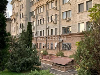 3-комнатная квартира · 122 м² · 1/6 этаж, мкр Горный Гигант, Каппарова — Каппарова за 800 000 ₸ в Алматы, Медеуский р-н