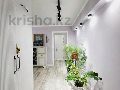 Продажа квартир в Абай обл.: 4-комнатная квартира · 82.5 м² · 2/9 этаж, Первомайская за 45.5 млн 〒 4-комнатная квартира · 82.5 м² · 2/9 этаж, Первомайская за 45.5 млн 〒 в Семее