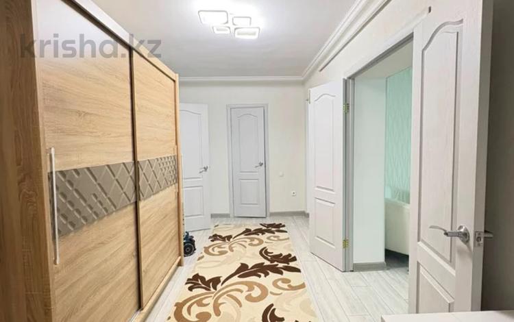 2-бөлмелі пәтер · 67.7 м² · 2/9 қабат, мкр 12, Богенбай Батыра, бағасы: 25 млн ₸ в Актобе — фото 2
