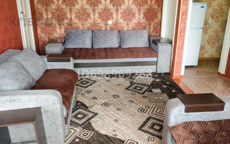 2-комнатная квартира · 54 м² · 4/4 этаж, Абая 17 — Район музыкального фонтана. за 160 000 ₸ в Курчатове — фото 13