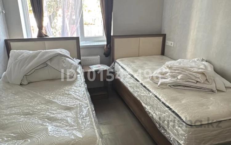 2 бөлме · 100 м², Рыскулова (угол.Бродского) 92Б — Рыскулова-бродского, бағасы: 35 000 ₸ в Алматы, Жетысуский р-н — фото 3