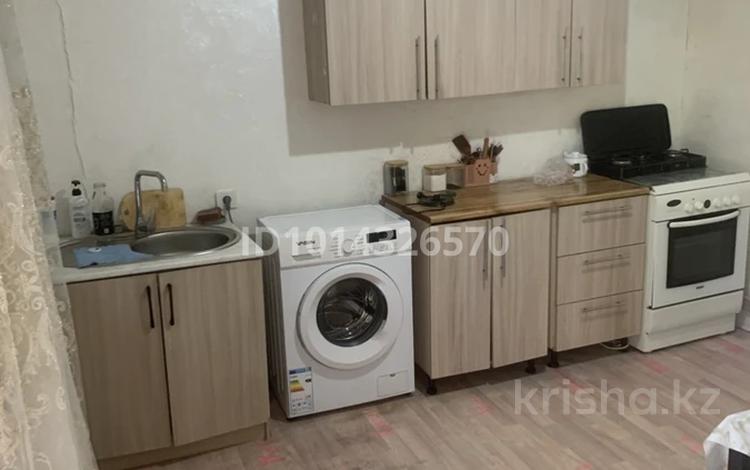 1-комнатная квартира · 35 м² · 1 этаж, мкр Калкаман-2, Косынова 142 за 160 000 ₸ в Алматы, Наурызбайский р-н — фото 2