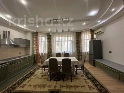 4-бөлмелі пәтер · 189 м² · 2/4 қабат, Жубан ана 5, бағасы: 800 000 ₸ в Астане, Нура р-н