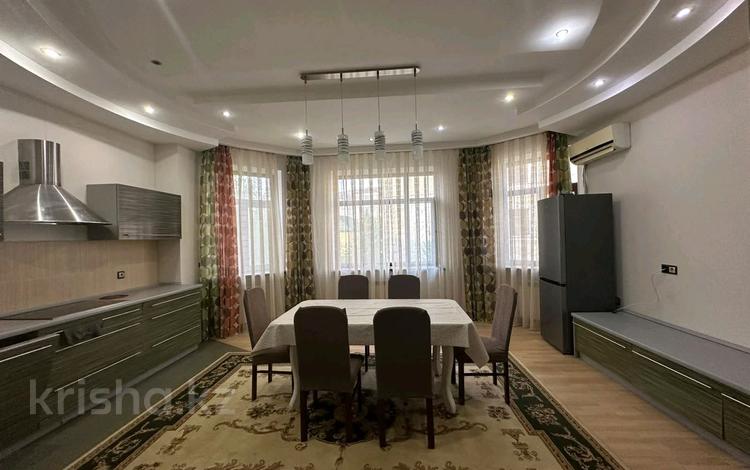 4-бөлмелі пәтер · 189 м² · 2/4 қабат, Жубан ана 5, бағасы: 800 000 ₸ в Астане, Нура р-н — фото 2