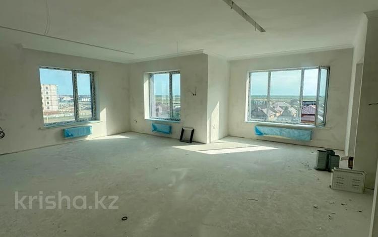 2-комнатная квартира · 75.4 м² · 5/5 этаж, мкр Нурсая, Абулхайр-хана 40 за 30 млн ₸ в Атырау — фото 9
