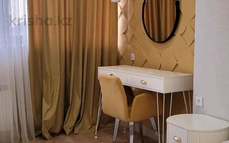 3-бөлмелі пәтер · 150 м² · 5/10 қабат, Кунаева 35, бағасы: 600 000 〒 в Шымкенте — фото 2