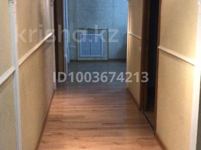 3-бөлмелі пәтер · 68 м² · 1/5 қабат, Богенбай батыра 300, бағасы: 330 000 〒 в Алматы, Алмалинский р-н