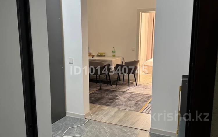 3-комнатная квартира · 63 м² · 6/7 этаж, мкр Томирис, Рыскулова 103/7 — Тлендиева за 300 000 ₸ в Алматы, Алатауский р-н — фото 2