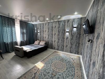 1-комнатная квартира · 130 м² · 4/5 этаж, Массив Карасу 7 — Бауыржан Момышұлы за 13 000 〒 в Таразе