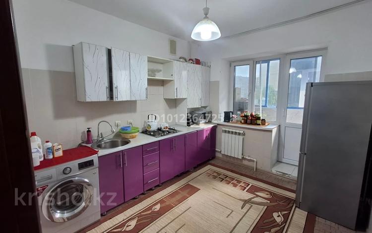 2-бөлмелі пәтер · 67 м² · 3/9 қабат, Нур Актобе 16 — Патша бала, бағасы: 17.5 млн ₸ — фото 2
