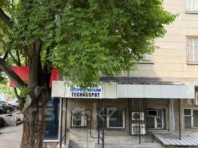 Еркін, кеңселер, дүкендер мен бутиктер, қоймалар, қоғамдық тамақтану орны, сұлулық салондары, фитнес және спорт, медорталықтар мен дәріханалар, білім орталықтары, ойын-сауық, конференц-залдар, кабинеттер және жұмыс орындары, студиялар · 200 м², бағасы: 700 000 ₸ в Алматы, Бостандыкский р-н