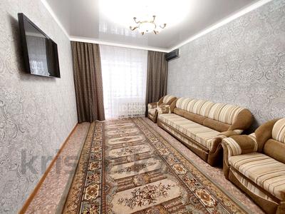 2-комнатная квартира · 52 м² · 3/6 этаж, Евразия 111 за 13 000 〒 в Уральске