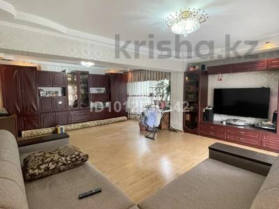 3-бөлмелі пәтер · 105 м² · 3/9 қабат, Торайгырова 27 — Саина Срочно, бағасы: 67 млн ₸ в Алматы, Бостандыкский р-н