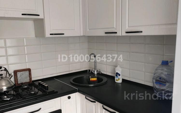 2-комнатная квартира · 46 м² · 2/4 этаж, мкр №7 — Абая Правда за 300 000 ₸ в Алматы, Ауэзовский р-н — фото 2