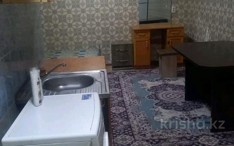 1-комнатный дом по часам, 25 м², Алимжанова за 45 000 〒 в Талдыкоргане — фото 2