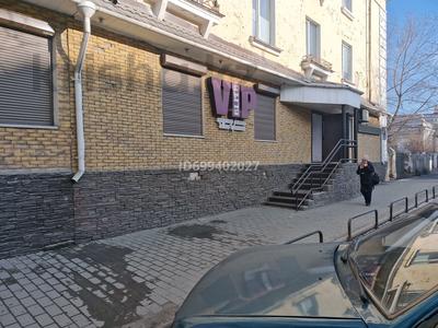 Продажа коммерческой недвижимости в Абай обл.: Салоны красоты · 157.3 м² за 110 млн 〒 Салоны красоты · 157.3 м² за 110 млн 〒 в Семее