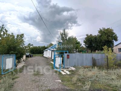 Жеке үй · 4 бөлме · 180 м² · 15 сот., Джамбула 15, бағасы: 7.5 млн 〒 в Ботакаре