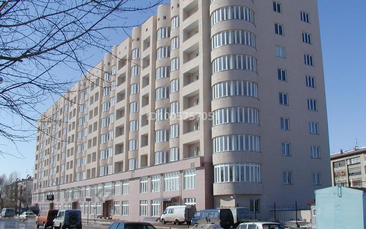 2-бөлмелі пәтер · 101.3 м² · 7/9 қабат, ул. Маншук Маметовой 111 — Кенжебека Мендагалиева, бағасы: 36 млн ₸ в Уральске — фото 3