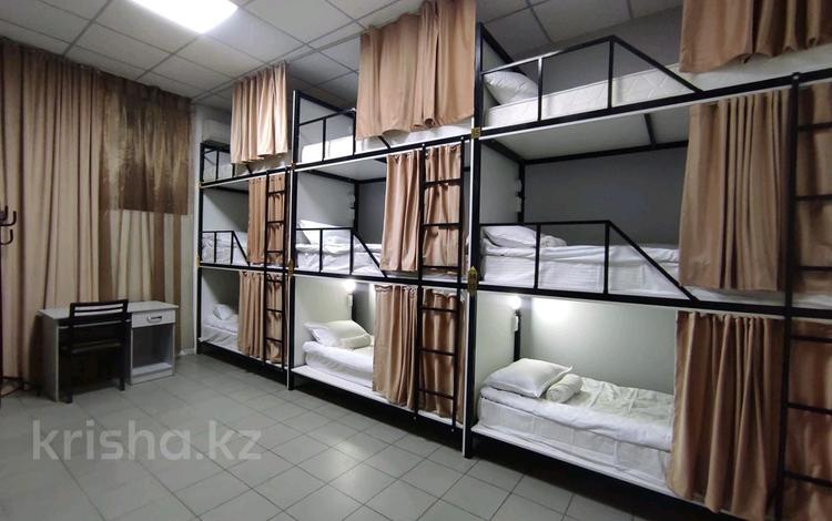 1 бөлме · 40 м² · 1/7 қабат, Нурмакова 79, бағасы: 75 000 ₸ в Алматы, Алмалинский р-н — фото 2