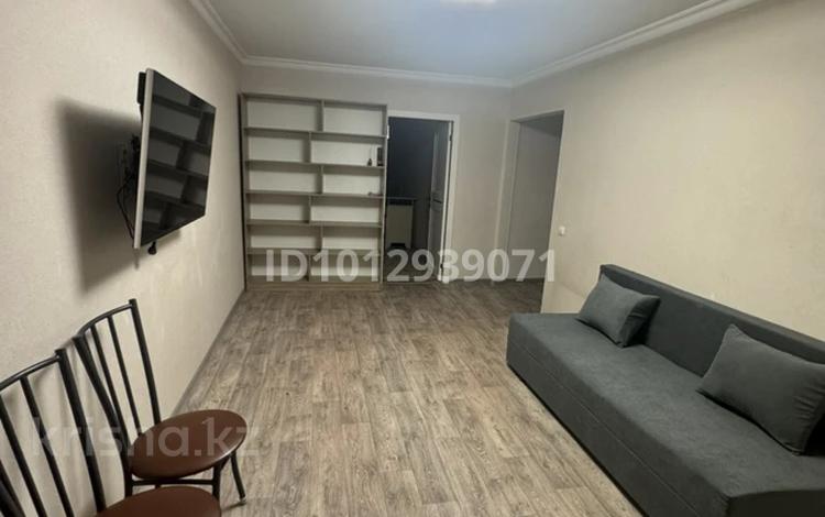 3-бөлмелі пәтер · 65 м² · 2/5 қабат, мкр №6 48 — Абая Саина, бағасы: 350 000 ₸ в Алматы, Ауэзовский р-н — фото 2