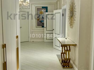 4-комнатная квартира · 160 м² · 2/5 этаж, мкр. Алтын орда, Батыс 2 мкрн 51б за 85 млн ₸ в Актобе