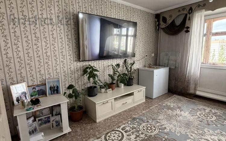 3-комнатная квартира · 65 м² · 8/9 этаж, Мкр. Энергетик 2 за 30 млн ₸ в Семее, Красный Кордон — фото 2