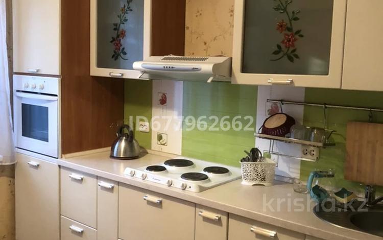 2-бөлмелі пәтер · 54 м² · 5/5 қабат, Степной 3 ш/а., бағасы: 20.9 млн ₸ в Караганде, Казыбек би р-н — фото 2