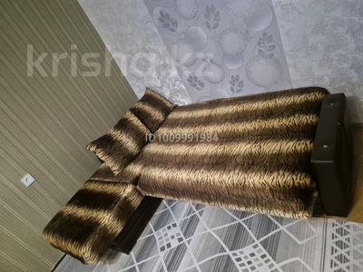 1-комнатная квартира · 28 м², 12-й мкр 32 — Анвар,ДАНА,Ресторан Шеф,Столовая Ошак,Ас тор уй,Трк Актау. за 6 000 〒