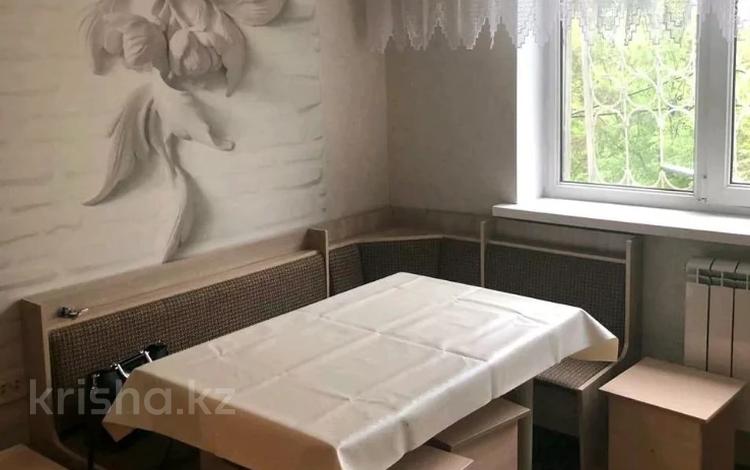 2-бөлмелі пәтер, 58 м², 5/9 қабат, торайгырова 17, бағасы: 38 млн 〒 в Алматы, Бостандыкский р-н — фото 2