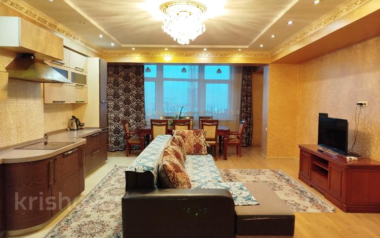 3-бөлмелі пәтер · 143.1 м² · 11/12 қабат, мкр Самал-2 — проспект Назарбаева - проспект Аль-Фараби, бағасы: 133 млн ₸ в Алматы, Медеуский р-н — фото 2