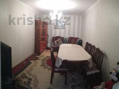 3-комнатная квартира · 63 м² · 1/5 этаж, проспект Азаттык — ул. Тельмана за 18 млн 〒 в Атырау