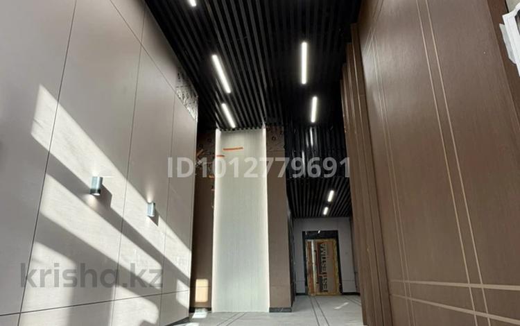2-комнатная квартира · 74 м² · 11/11 этаж, мкр Уркер, Казыбек Би 21 за 35.5 млн ₸ в Астане, Нура р-н — фото 42