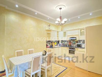 3-бөлмелі пәтер · 87 м² · 4/10 қабат, Кабанбай Батыра 15 — Жуковский, бағасы: 90 млн ₸ в Алматы, Медеуский р-н