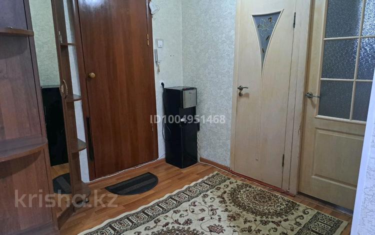 3-бөлмелі пәтер · 65 м² · 5/5 қабат, Микрорайон 10 43 — Возле аптеки Коныс Б, бағасы: 20 млн ₸ в Таразе — фото 10