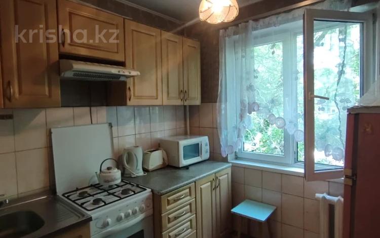 3-комнатная квартира · 60.7 м² · 2/4 этаж, мкр №8 23 за 34.5 млн ₸ в Алматы, Ауэзовский р-н — фото 2