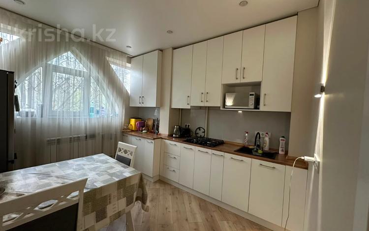 2-бөлмелі пәтер · 60 м² · 2/9 қабат, Жарокова 188 — Толе би, бағасы: 58 млн ₸ в Алматы, Алмалинский р-н — фото 30
