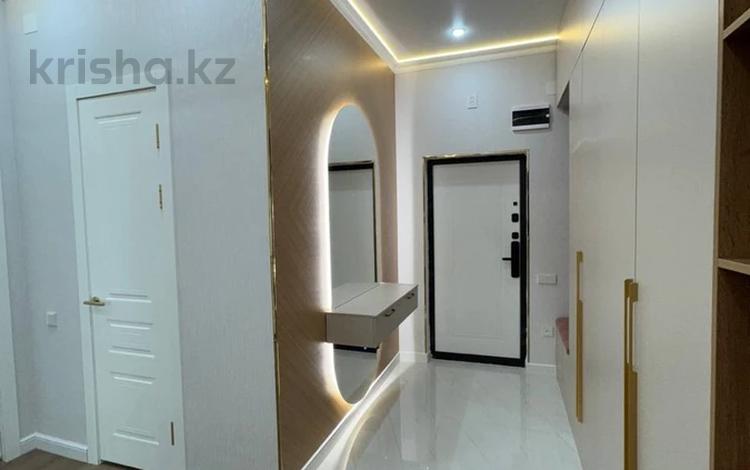 2-комнатная квартира · 81 м² · 9/13 этаж, 16-й мкр 84 за 35 млн 〒 в Актау — фото 2