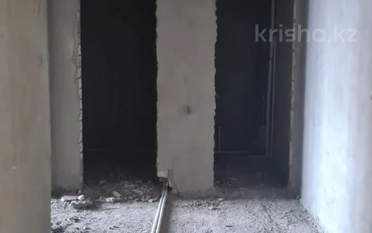 1-комнатная квартира · 56.6 м² · 4/5 этаж, мкр. Алтын орда за 16 млн 〒 в Актобе — фото 2