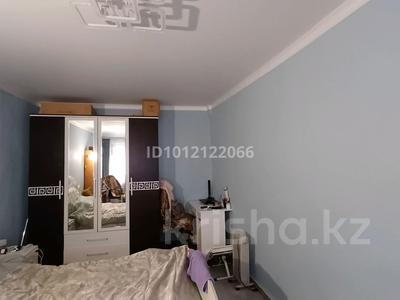 1-комнатная квартира · 38 м² · 5/5 этаж, Просп. Каныша Сатпаева 4А за 9 млн 〒 в Атырау, мкр Авангард-2