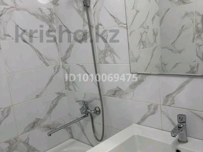 2-комнатная квартира · 58 м² · 6/10 этаж, Ермеков 106а за 12 000 ₸ в Караганде, Казыбек би р-н