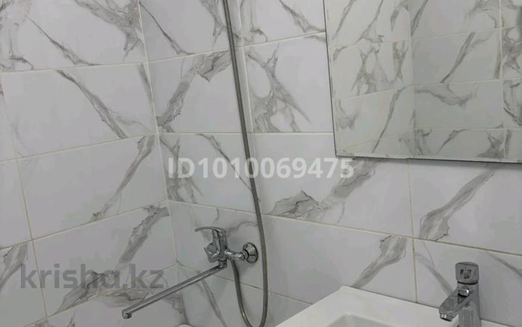 2-комнатная квартира · 58 м² · 6/10 этаж, Ермеков 106а за 12 000 ₸ в Караганде, Казыбек би р-н — фото 2