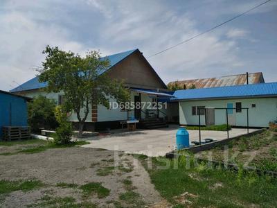 Отдельный дом • 3 комнаты • 140 м² • 12 сот., Сырттанова 38 за 28 млн 〒 в Талдыкоргане