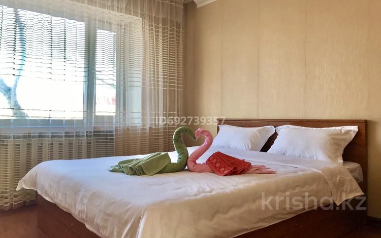 2-комнатная квартира · 50 м² · 4/5 этаж, Бухар Жырау 63 — Сити Молл, 45 квартал за 15 000 ₸ в Караганде, Казыбек би р-н — фото 2